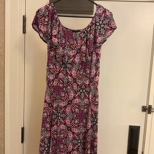 Verse - Pullover Short Sleeve Drees - Multicolor Paisley Print - Ladies Size Med